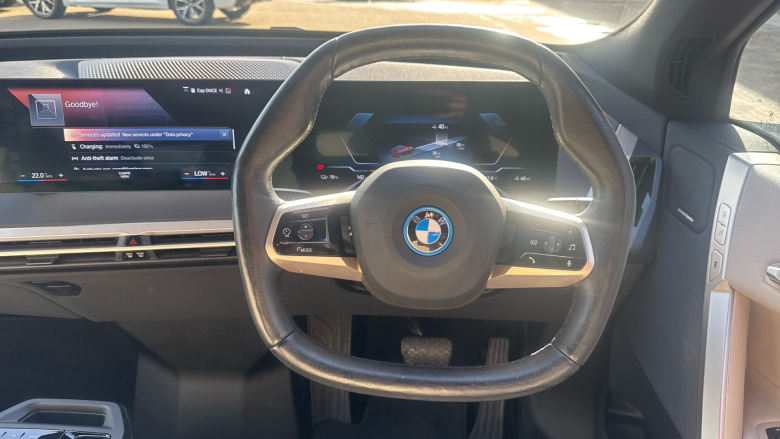 BMW iX 240kW xDrive40 M Sport 76.6kWh 5dr Auto Electric Estate